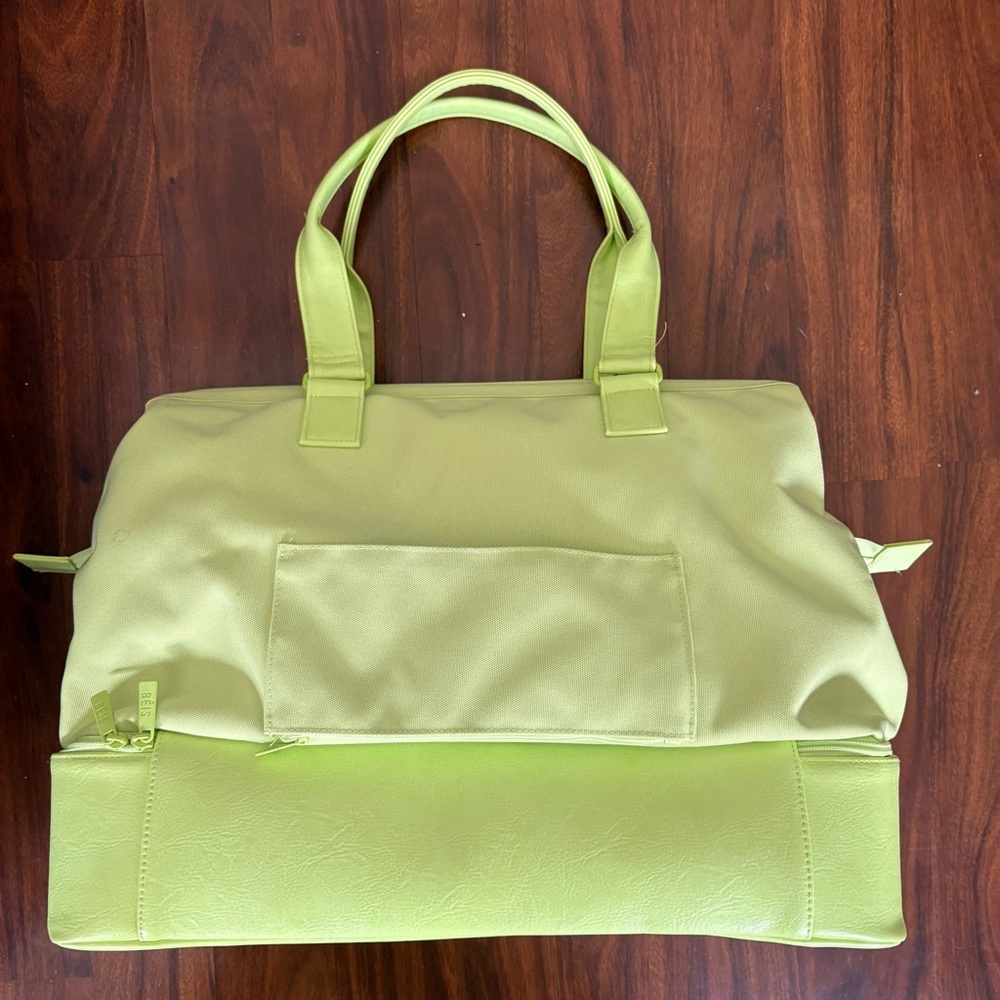 BÉIS The Weekender in Lime Green